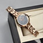 ساعت صفحه آینه ای زنانه ویتوریا (Vittoria) مدل VT3100